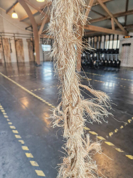 Grimper de corde : l'essentiel du CrossFit. Quelle est la meilleure corde?