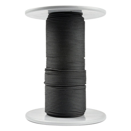 Een rol zwart Kevlar-touw van 2 mm dikte, gemaakt van aramide vezels